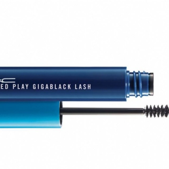 MAC Cosmetics Other - Mac extended play mascara gigablack